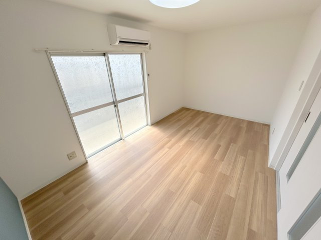 グリーンハウス　の洋室