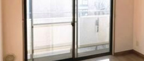 ロイヤルグリーン本郷のバルコニー
