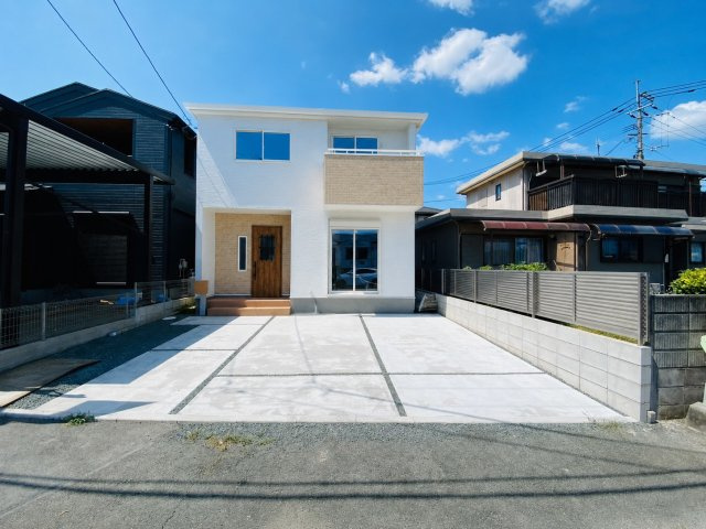 リーブルガーデン／合志市須屋十四／２号棟の前面道路含む現地写真