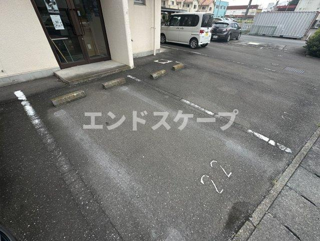 ヴェルデの駐車場|高崎、前橋のお部屋探しはエンドスケープまで！お客様の理想お聞かせ下さい♪