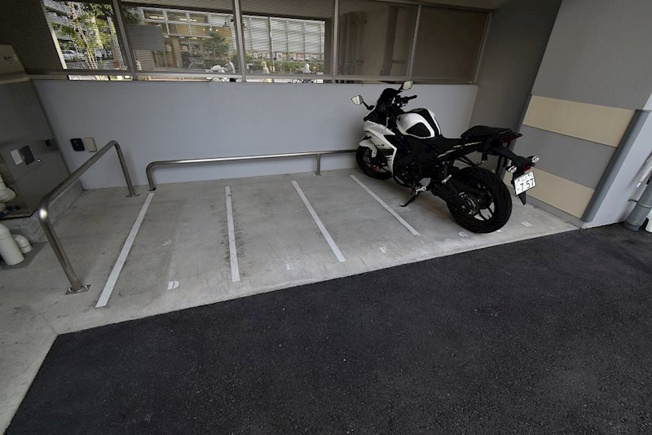 【駐車場】グランカリテ新大阪WEST