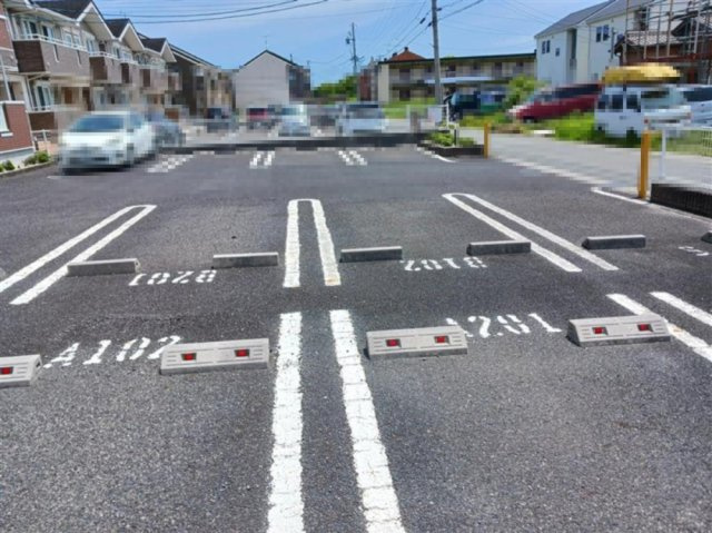 【駐車場】