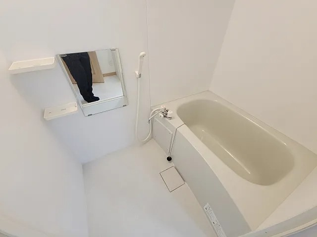 万葉ハイツ元町の浴室