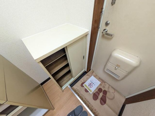 玄関　下駄箱