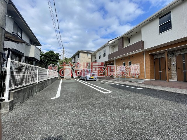 キャトルフォイルの駐車場|駐車場完備です