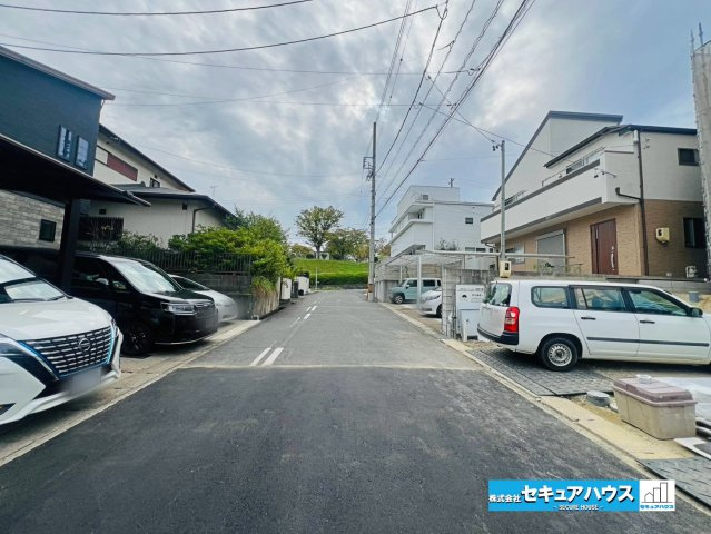 【本日ご案内可能】愛知郡東郷町御岳　全2棟のバルコニー|【バルコニーイメージ】
◆見晴らしもよく、太陽の温かな温もりをめいっぱい受け止めてくれます。
太陽の光と爽やかな風を受けたお洗濯物はあっという間に乾き、取りこむ時には太陽の匂いを感じられます。　　　　