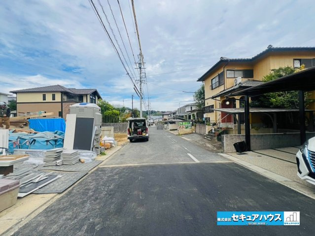 【本日ご案内可能】愛知郡東郷町御岳　全2棟の外観|【現地外観パース　2号棟】
◆駐車並列2台可能！オプション工事でカーポート設置などいかがでしょうか。その他にも、フェンスなどの「オプション工事」もご提案いたします♪　　　　　　　　　　　　　　　　　