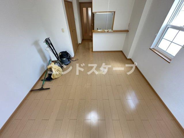 オレンジ　ブロッサムの居間・リビング|高崎、前橋のお部屋探しはエンドスケープまで！お客様の理想お聞かせ下さい♪