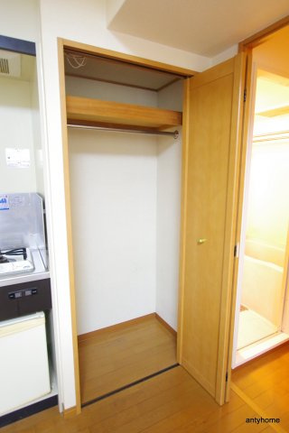 エスティライフ梅田新道　仲介手数料無料の収納