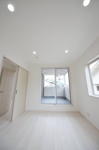 伴東三丁目の洋室|全居室収納スペース有、お部屋が広く綺麗に使えます