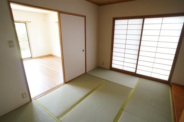 奈良市神功５丁目の一戸建て