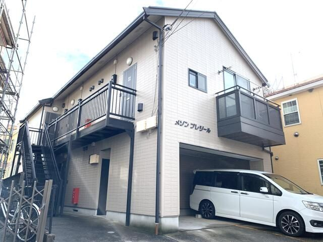 メゾンプレジールの外観