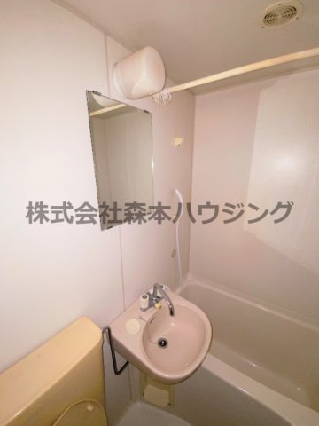 【洗面所】 | 　グリーンプラザ | 洗面所です