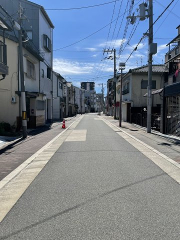 【前面道路含む現地写真】