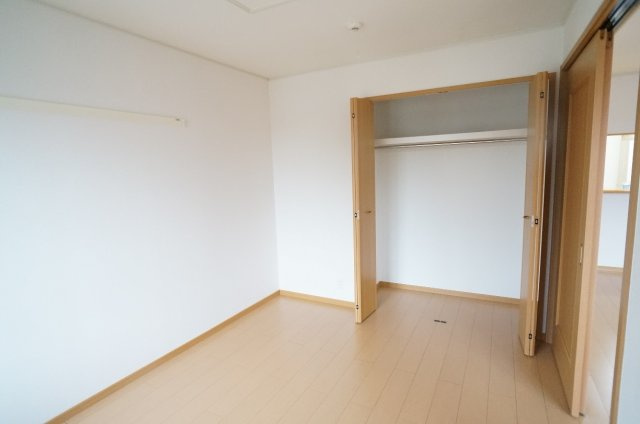 アンジュ　コリーヌ