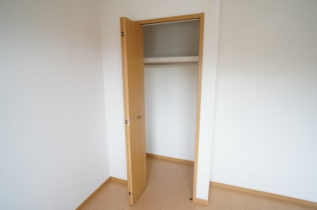 アンジュ　コリーヌ