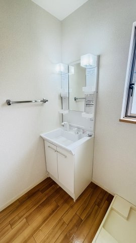 SAKURAの独立洗面台