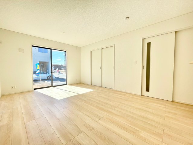 【居間・リビング】 | 香取市野田第１０-１期４号棟 | 施工例　即日のご見学も可能です。お気軽に0476-37-3888までお問合せ下さい。