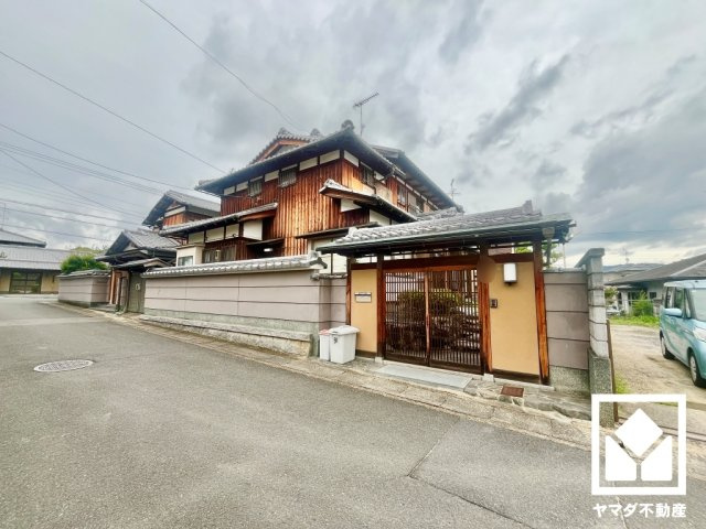 伏見区深草大亀谷安信町の外観
