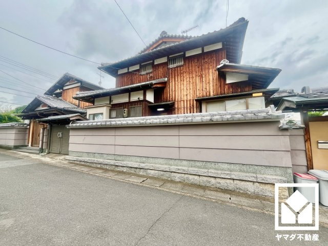 伏見区深草大亀谷安信町の外観