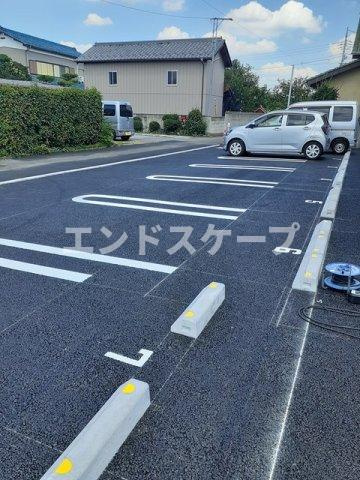 ブリランテの駐車場|高崎、前橋のお部屋探しはエンドスケープまで！お客様の理想お聞かせ下さい♪