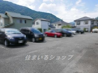 メゾン清水Ⅱの駐車場