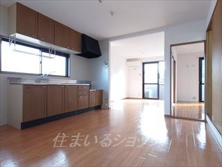 メゾン清水Ⅱの居間・リビング|エアコン付き