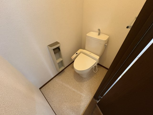 バリュージュ西島Ｂのトイレ