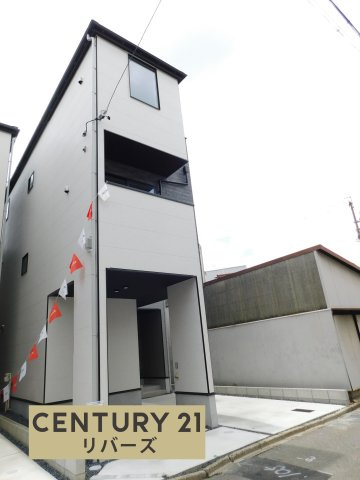 名古屋市中川区柳堀町の新築一戸建の外観|☆２号棟☆　　新価格！！いつでも見学できます♪（お問合せ当日、平日、水曜、夜間でもＯＫ）　ビルトインガレージ・駐車並列２台ＯＫ！　プライバシー性の高い２階リビング！　全居室南向き！　小学校徒歩３分♪