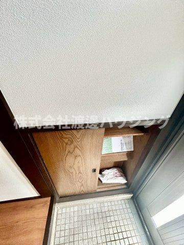 尼崎中在家町一戸建の収納|玄関収納