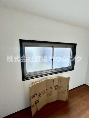 尼崎中在家町一戸建のその他|窓
