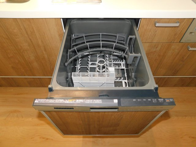 名古屋市北区西志賀町１丁目の新築一戸建のキッチン|◇食洗機◇　　家事の時短になる便利な食洗機付き！