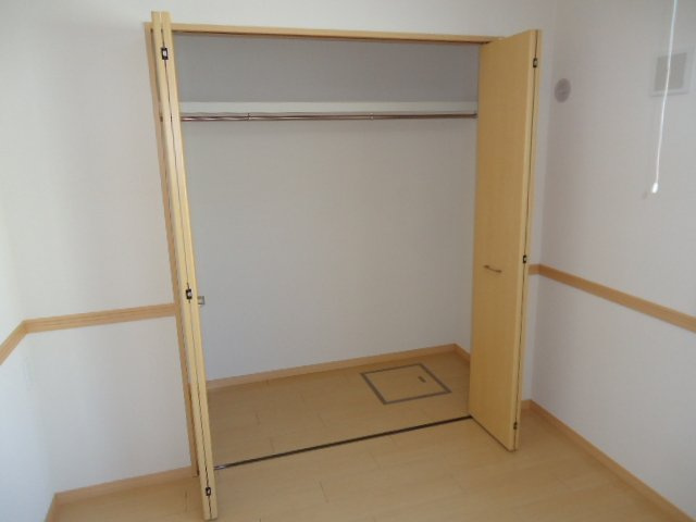 カーサ・コスモの収納|クローゼット