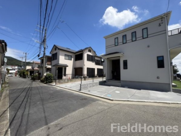 秦野市北矢名新築戸建て　B号棟の前面道路含む現地写真|前面道路含む現地写真です。