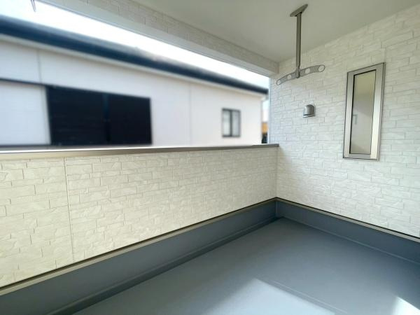和歌山市福島第5-1号棟　新築戸建　のバルコニー