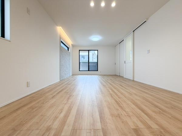 横浜市泉区上飯田町の新築一戸建の居間・リビング