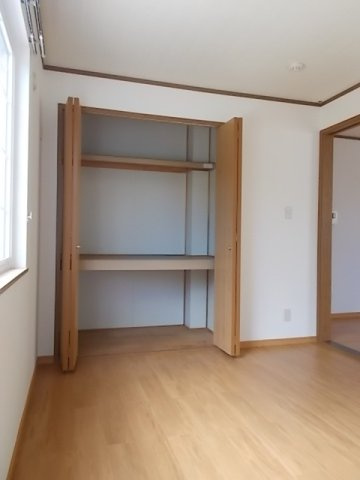 サニーコート六田１の収納
