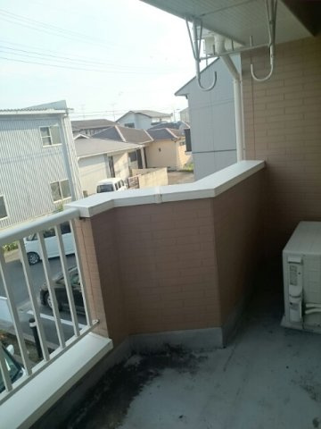 サニーコート六田１のバルコニー