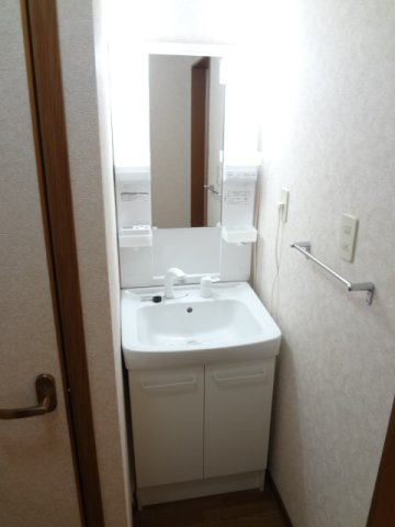 サニーコート六田１の洗面所