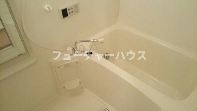 レジダンス・ヴィオレットⅡの浴室|コンパクトで使いやすいお風呂です