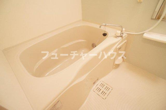 サンリット末広の浴室|コンパクトで使いやすいお風呂です