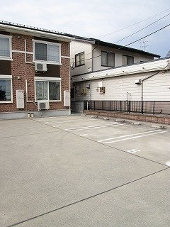 シルナージュの駐車場