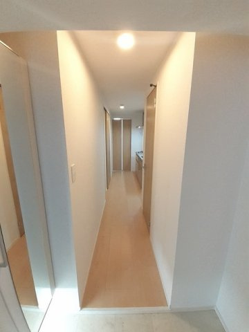 セントラルヒルズ昭和町の玄関