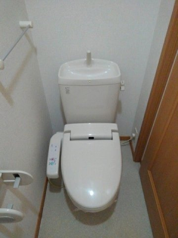 ヴィラ　スクエアＣのトイレ
