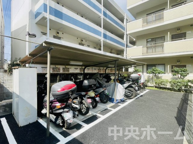 セザールお花茶屋のその他共用部分|【バイク置場】最新の空き状況や費用などの詳細は担当スタッフまでお問い合わせください。