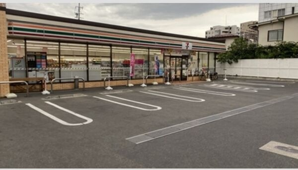 ラ・メゾン輝の周辺