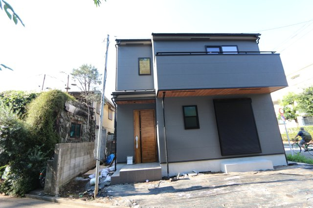 小平市津田町２丁目の外観|駅周辺には玉川上水緑道が広がり、四季折々の自然を感じる住環境。