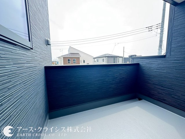 【バルコニー】 | 木間ヶ瀬Ⅵ　全10棟 | 日当りの良いバルコニーなので洗濯物が良く乾きます。お子様の通学や帰宅も確認できるので安心ですね♪