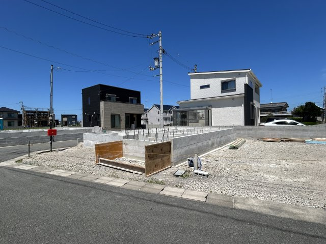 阿南市那賀川町北中島　第二号棟新築戸建ての外観