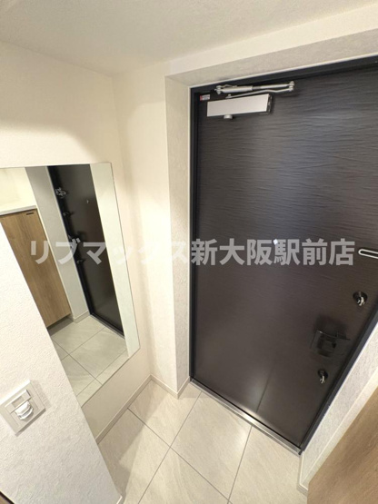 【玄関】LUMINOUS三国本町